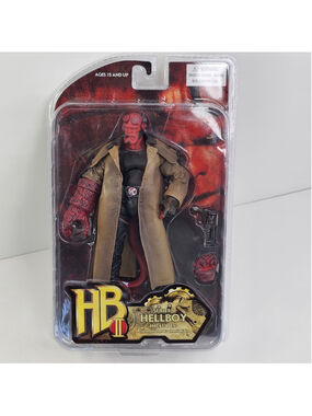 SEALED Mezco Hellboy Golden Army HB 7" Action Figure Smoking Ver. Series 2 1:12